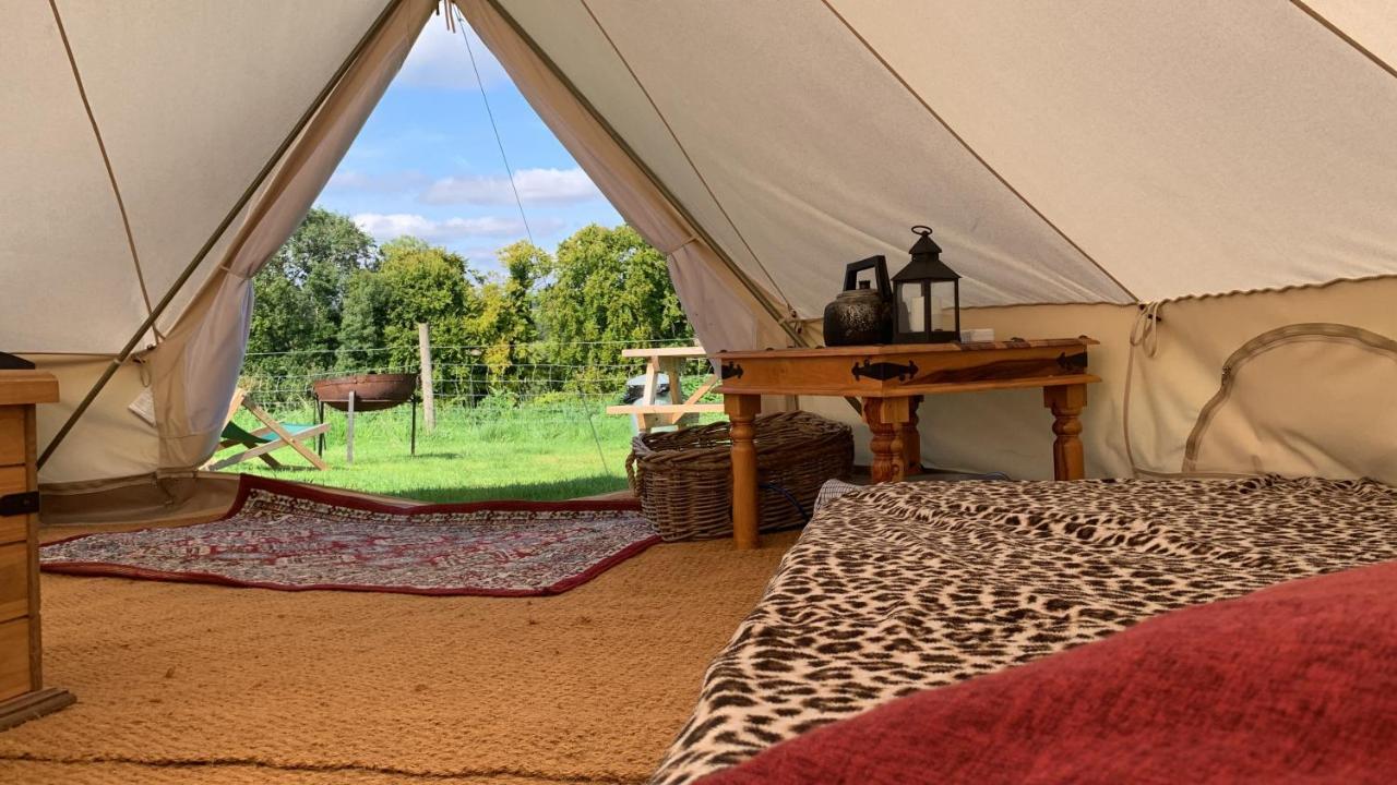 Farm Radnage Glamping Bell Tent 8, With Log Burner And Fire Pit Luxury tent *